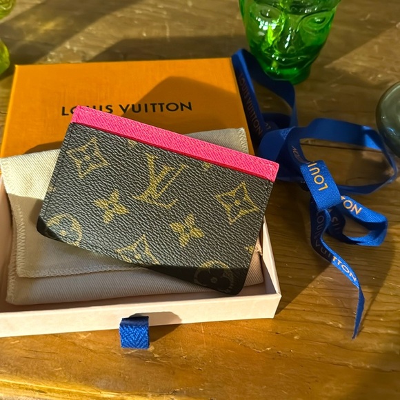 LV limited edition Card holder - Picture 3 of 6